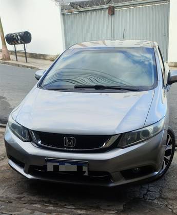 HONDA CIVIC 2.0 LXR 16V FLEX 4P AUTOMÁTICO HONDA CIVIC 2.0 LXR 16V FLEX 4P AUTOMÁTICO